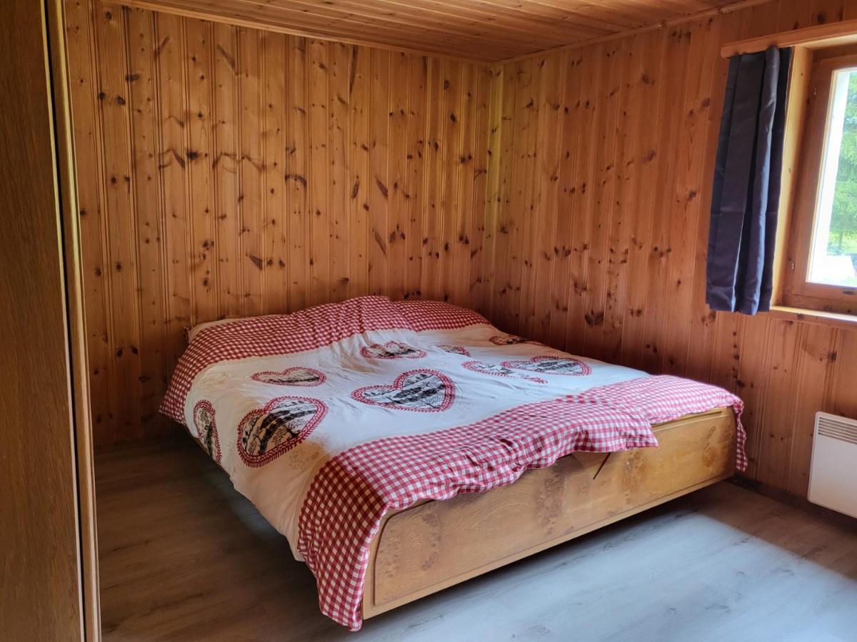 Appartement Tga Sulai E Glina à Rona Extérieur photo