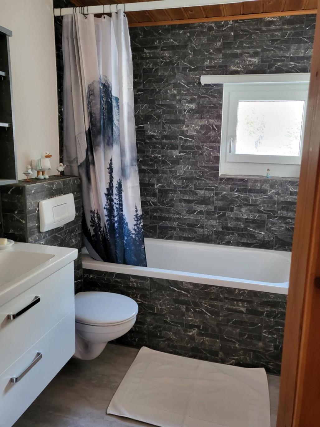 Appartement Tga Sulai E Glina à Rona Extérieur photo